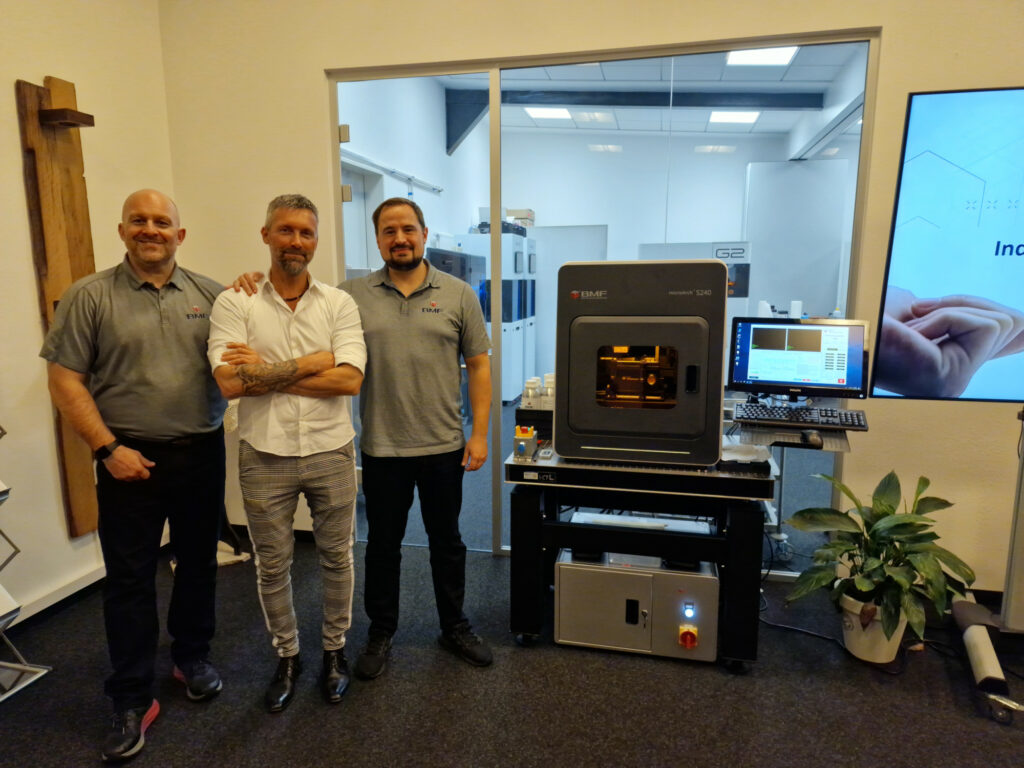 3D printer microArch S240 at 3D-Werk Black Forest, from left to right: Carl Leonard, BMF, Gerhard Duda, Managing Director 3D-Werk, Steffen Hägele, BMF.